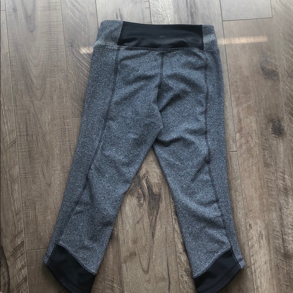 Lululemon Cropped Leggings - Picture 2 of 4